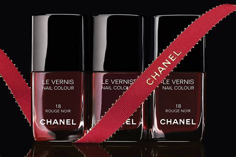 smalto chanel interdit|Rouge Noir, la tonalità iconica di Chanel, ha una storia incredibile .